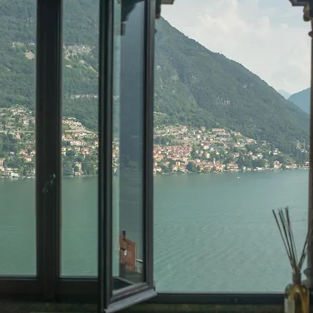 La Regia Affittacamere 3*