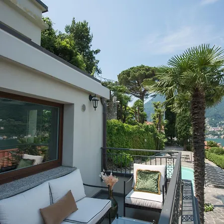 La Regia Affittacamere 3*