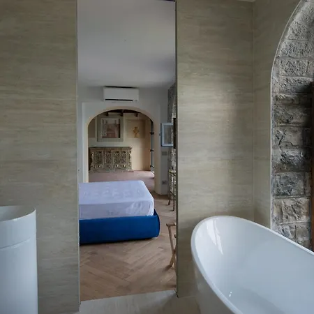 La Regia ゲストハウス 3*