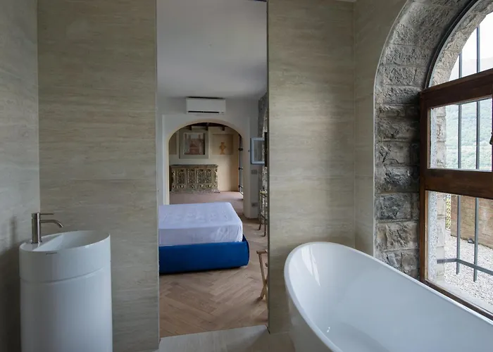 La Regia Guest house 3*